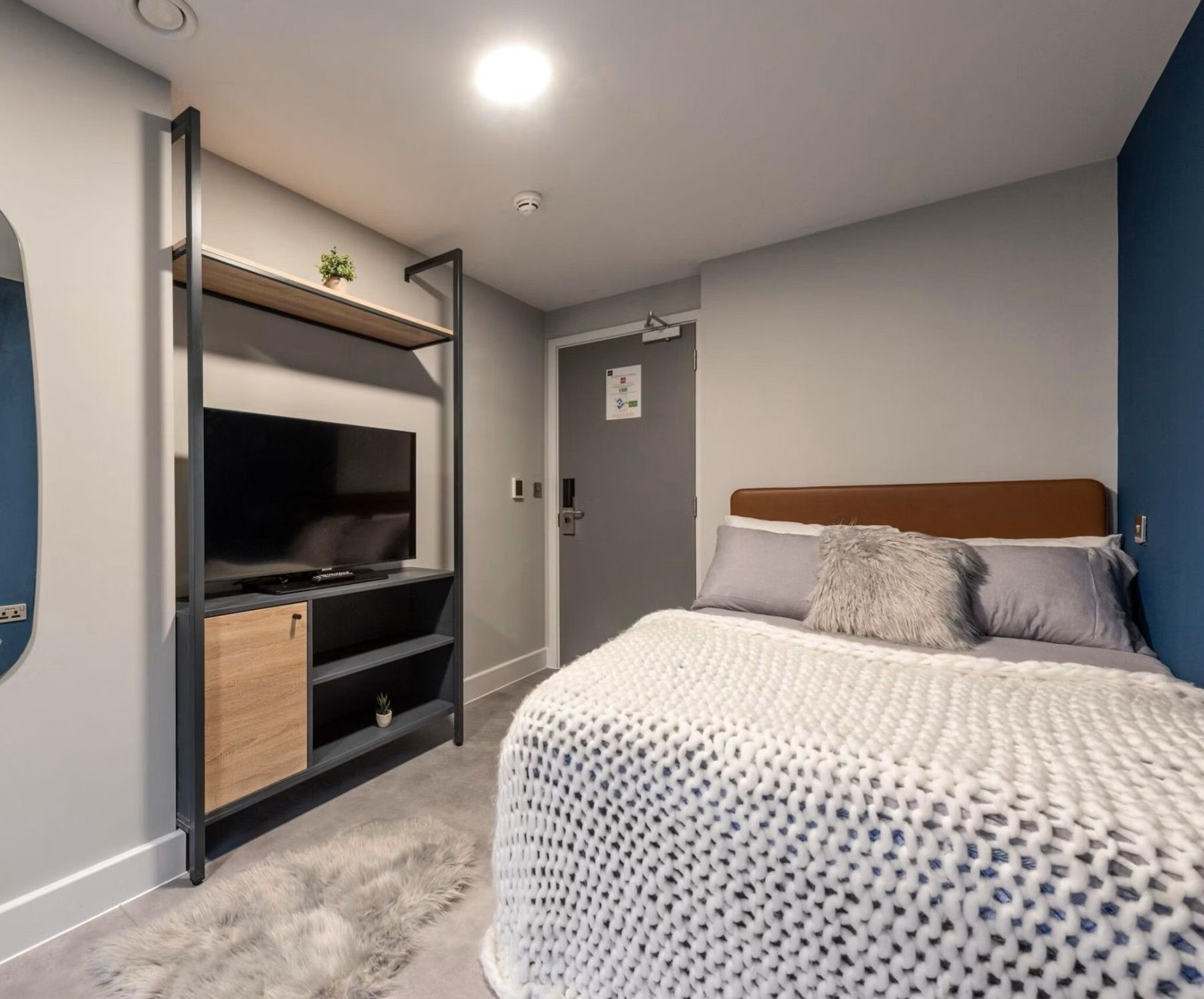 3 Bed Duplex - room